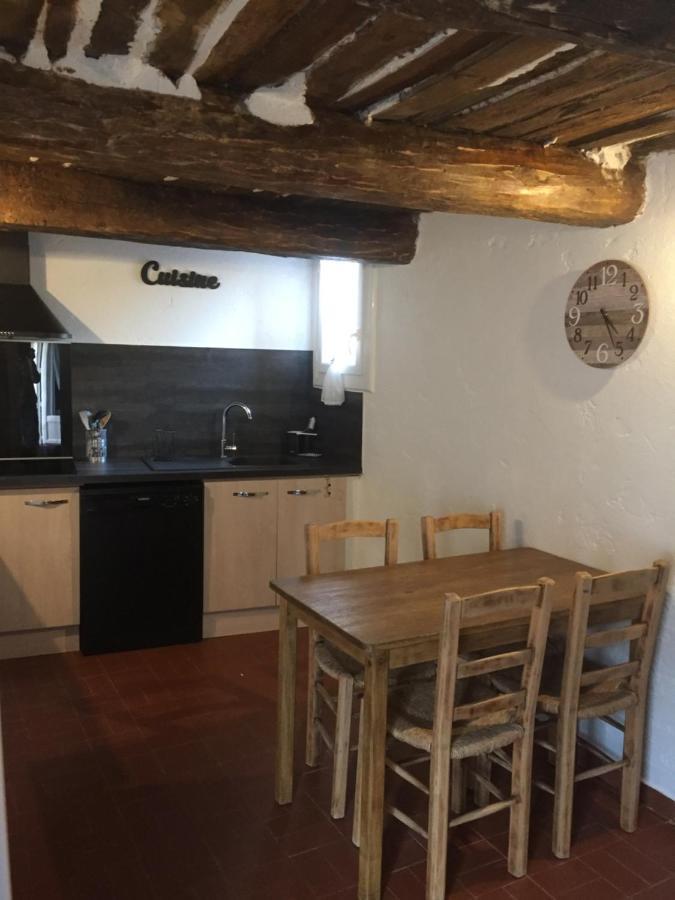 Gites de Fontroussière Flayosc Esterno foto
